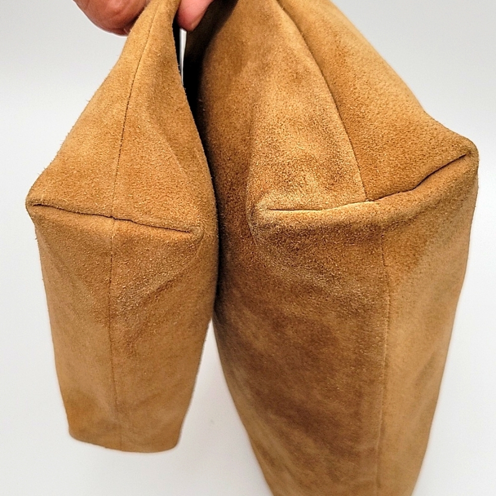 Loewe Tan and Black Clutch LARGE ONLY - Picture 13 of 14